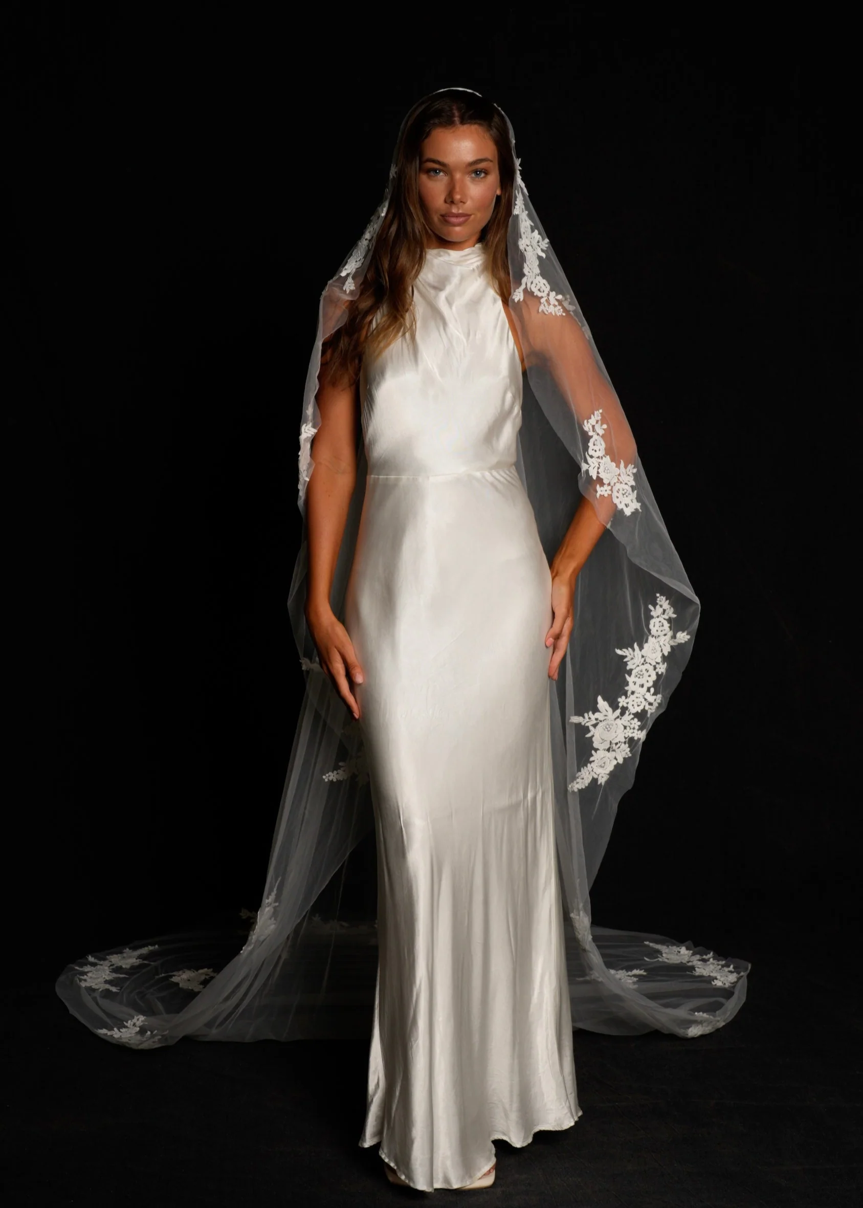 Floral Lace Veil, Single Tier, Cathedral Length - Image 9