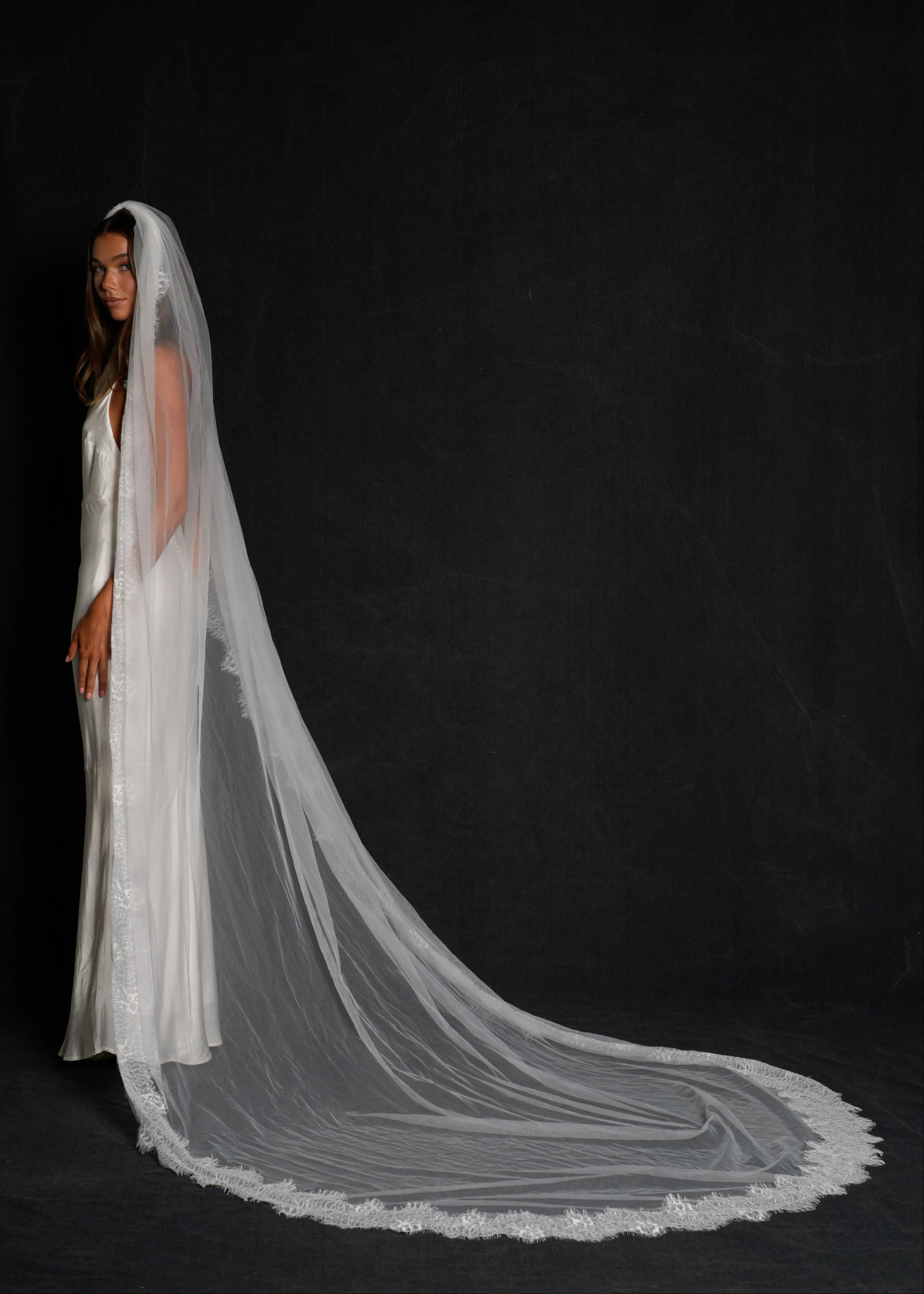 Lace Veil, Single Tier, Cathedral Length - Image 12