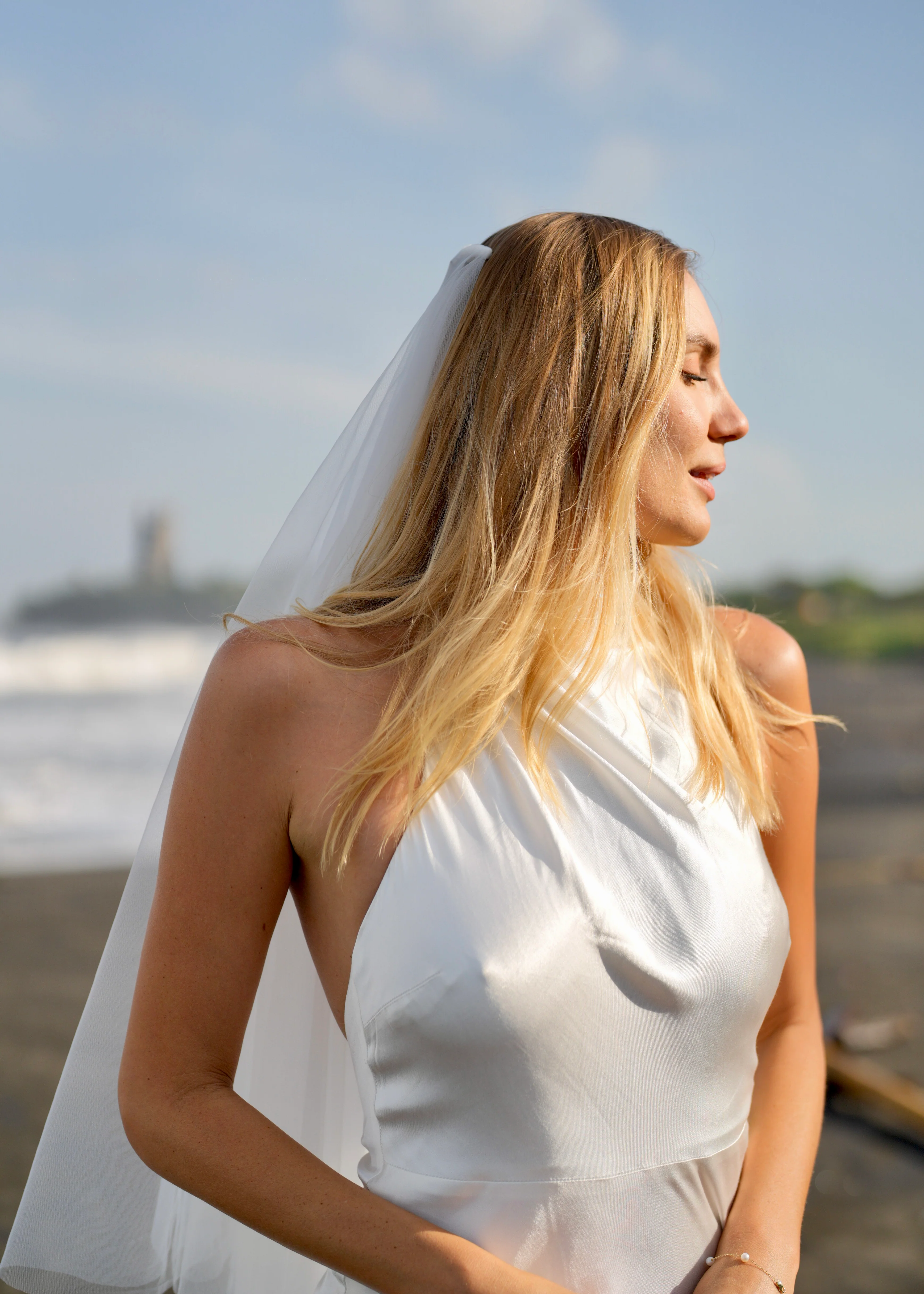 Simple Plain Classic Veil, Cathedral Length, Two Tier - Image 6