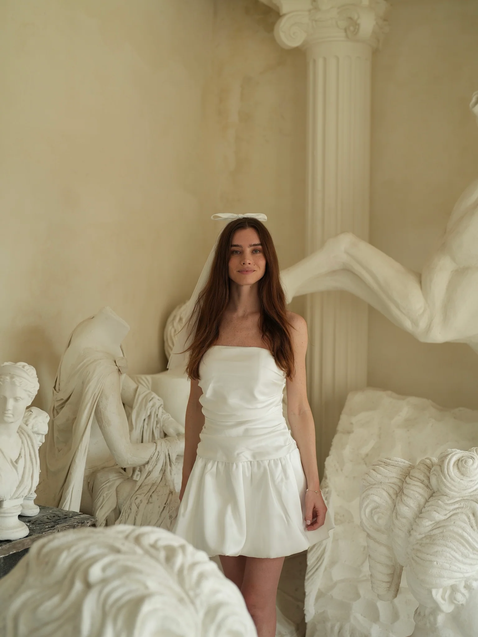 Mini Bow Short Two Tier Bachelorette Veil - Image 8