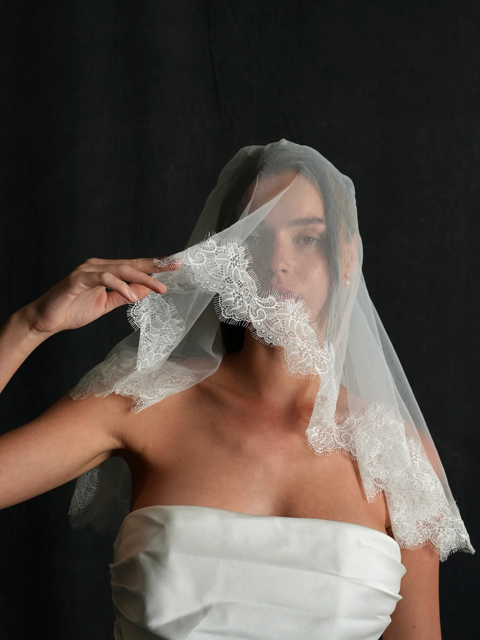 Mini Chantilly Lace Short Two Tier Bachelorette Veil - Image 7