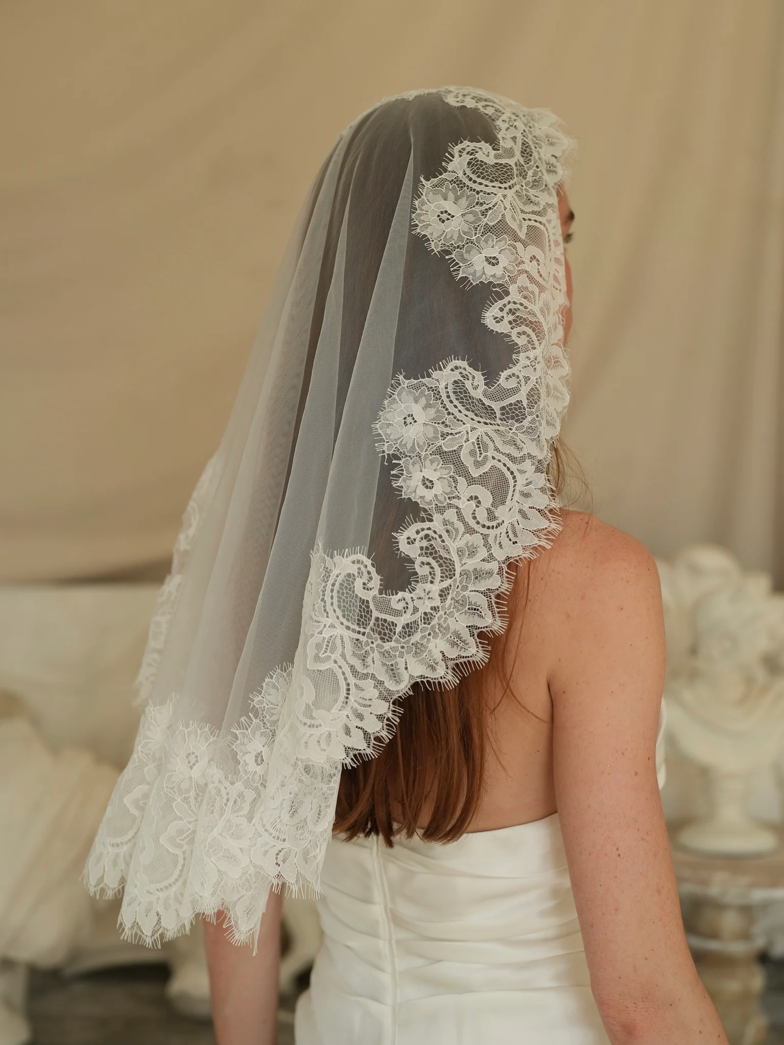 Mini Mantilla Short Lace Bachelorette Veil - Image 4