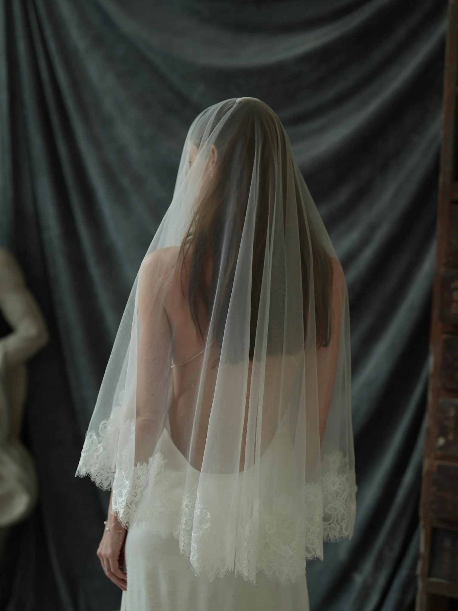 Short Lace Veil, Two Tier, Fingertip Length - Image 15